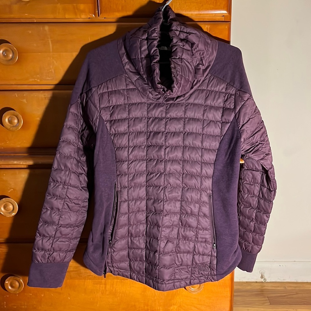 The North Face purple pullover size M